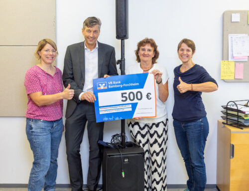 Spendenübergabe VR-Bank Bamberg-Forchheim: Musikanlage für den Verein